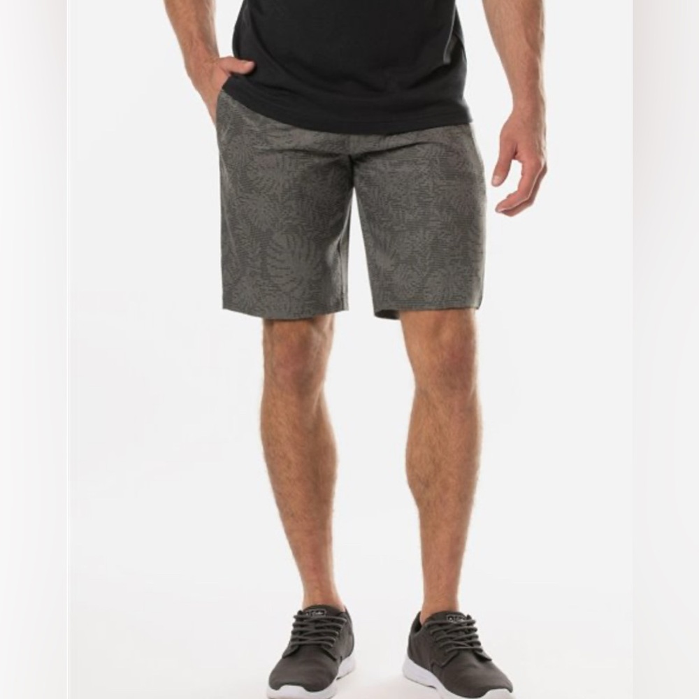 TravisMathew Go Fish Shorts in Heather Grey Pinstripe
